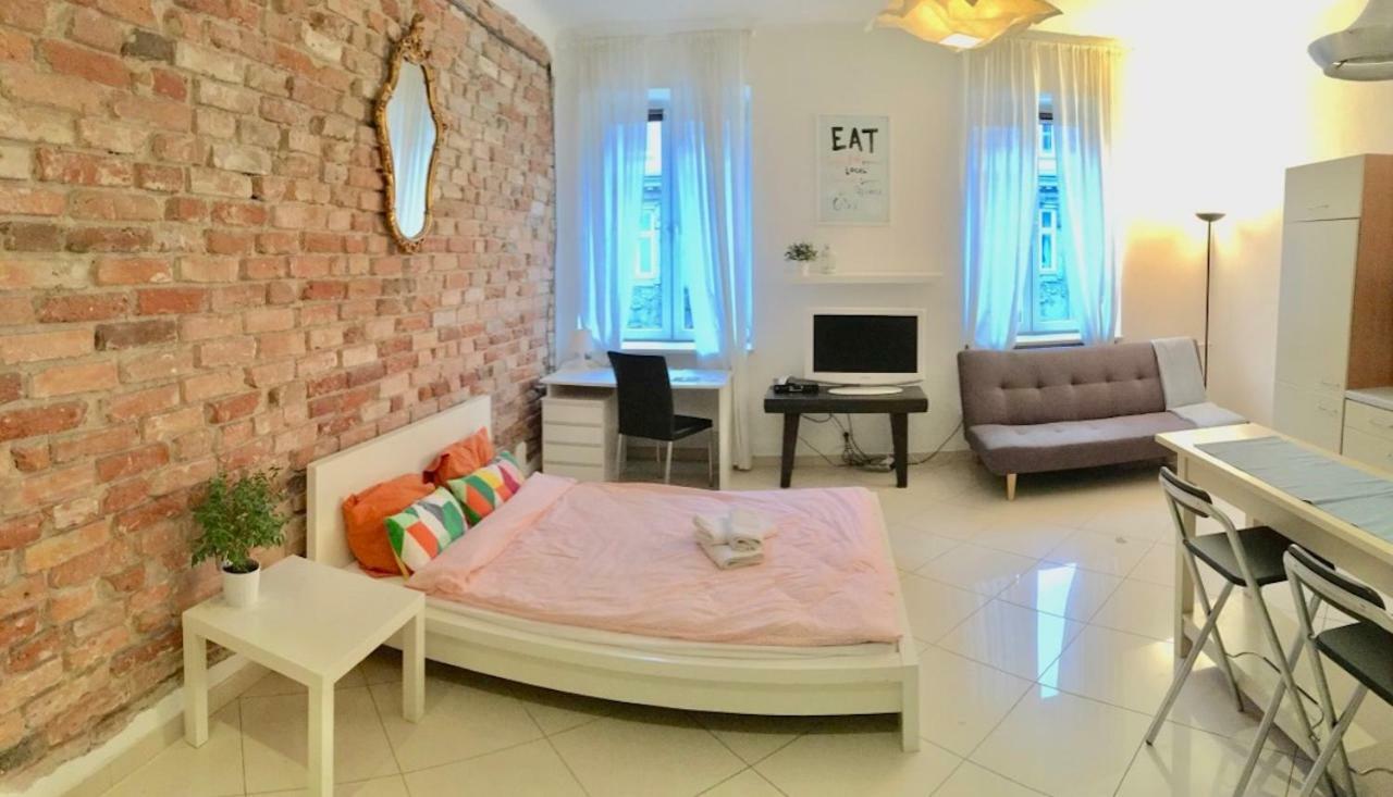 شقة وارسو  في Nowogrodzka Cozy Studio المظهر الخارجي الصورة